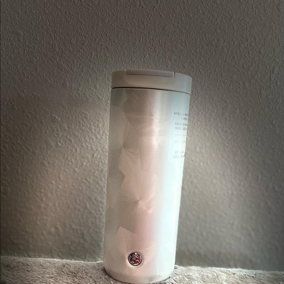Starbucks 2021 Limited Edition Polar White Stainless-Steel Tumbler 12 Ounce New - Picture 1 of 2